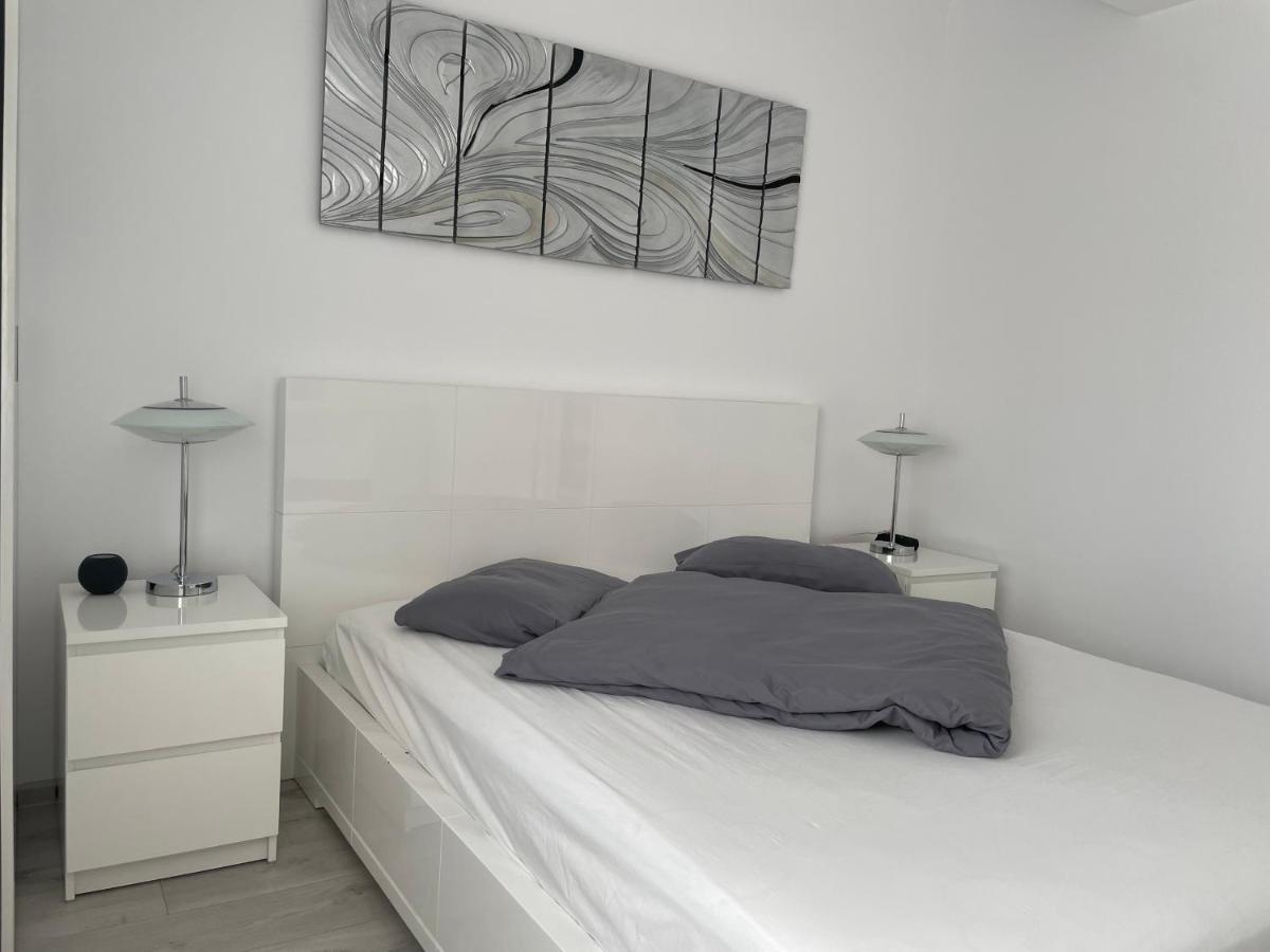 בוקרשט Luxury Two Room Apartment Residence Militari M3 מראה חיצוני תמונה